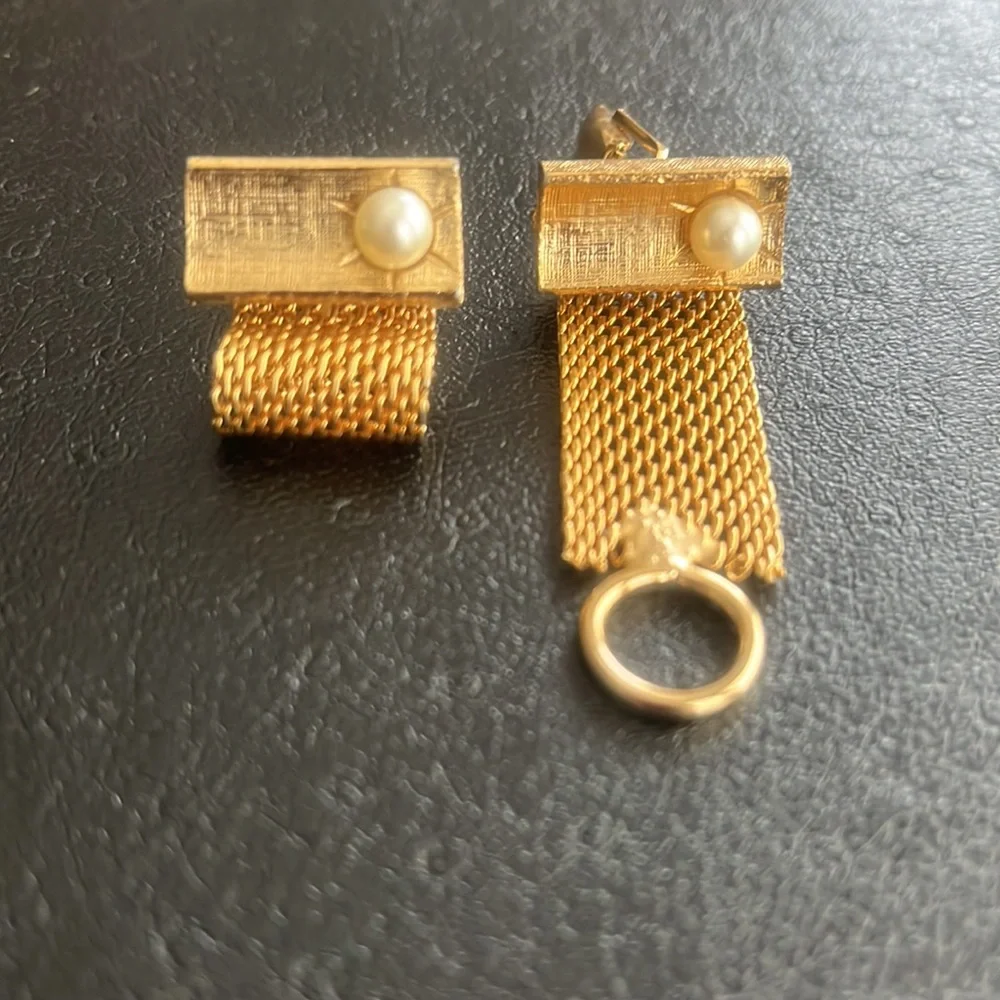 Gold Cuff Links with Chain Design and Pearl Accent